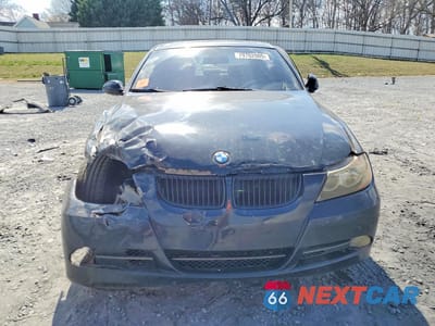Piąte zdjęcie samochodu w środku: 2006 BMW 325 I VIN:WBAVB13506KR57705 - miniatura