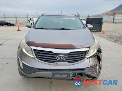 Piąte zdjęcie samochodu w środku: 2011 KIA SPORTAGE EX VIN:KNDPC3A20B7013705 - miniatura