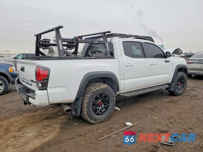 Trzecie zdjęcie samochodu z tyłu: 2019 TOYOTA TACOMA TRD PRO VIN:5TFCZ5AN9KX209466 - miniatura