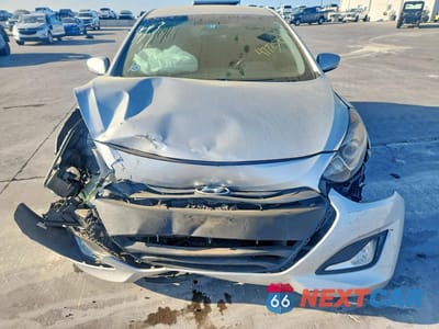 Piąte zdjęcie samochodu w środku: 2014 HYUNDAI ELANTRA GT BASE VIN:KMHD35LH1EU208231 - miniatura