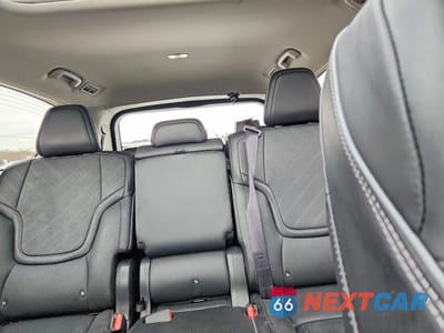 Zdjęcie 10 z 12 samochodu: 2025 INFINITI QX80 LUXE VIN:JN8AZ3BE5S9700278 - miniatura