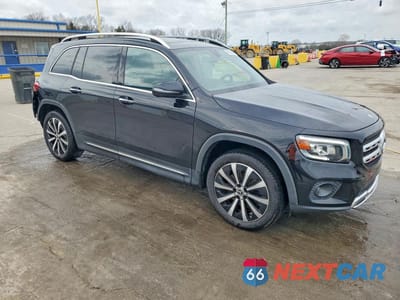 Czwarte zdjęcie samochodu z boku: 2021 MERCEDES-BENZ GLB 250 VIN:W1N4M4GB1MW111740 - miniatura