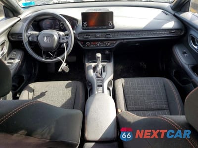Zdjęcie 8 z 13 samochodu: 2025 HONDA HR-V SPORT VIN:3CZRZ2H56SM731485 - miniatura