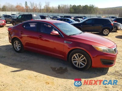 Czwarte zdjęcie samochodu z boku: 2011 KIA OPTIMA LX VIN:KNAGM4A7XB5127590 - miniatura