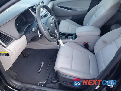 Zdjęcie 7 z 12 samochodu: 2016 HYUNDAI TUCSON SE VIN:KM8J3CA44GU114872 - miniatura