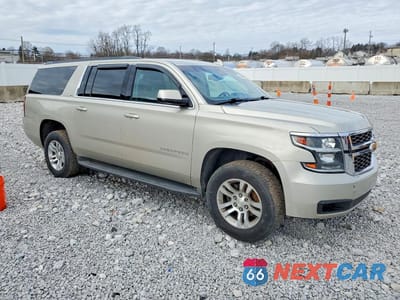 Czwarte zdjęcie samochodu z boku: 2016 CHEVROLET SUBURBAN K1500 LT VIN:1GNSKHKC1GR444834 - miniatura