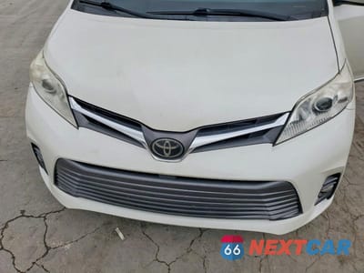 Zdjęcie 12 z 12 samochodu: 2018 TOYOTA SIENNA XLE PREMIUM 8-PASSENGER VIN:5TDYZ3DC8JS958025 - miniatura