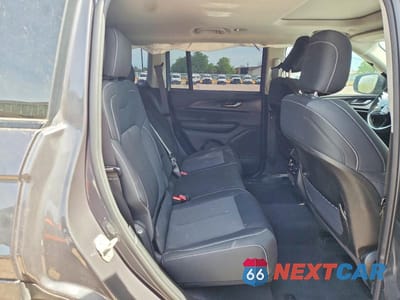 Zdjęcie 11 z 12 samochodu: 2023 JEEP GRAND CHEROKEE LAREDO VIN:1C4RJGAG0P8902880 - miniatura