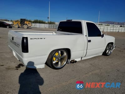 Trzecie zdjęcie samochodu z tyłu: 1998 GMC SIERRA C1500 VIN:1GTEC14MXWZ505693 - miniatura