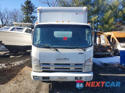Piąte zdjęcie samochodu w środku: 2013 ISUZU NPR HD BOX TRUCK VIN:JALC4W163D7000478 - miniatura