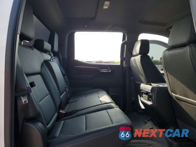 Zdjęcie 10 z 11 samochodu: 2026 GMC SIERRA K1500 SLT VIN:1GTUUDED8TZ102610 - miniatura