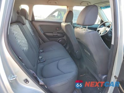 Zdjęcie 11 z 12 samochodu: 2011 KIA SOUL + VIN:KNDJT2A25B7712649 - miniatura