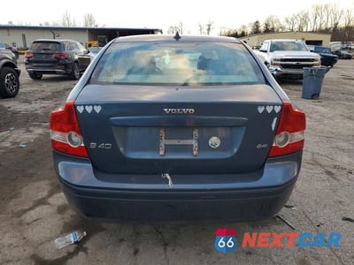 Zdjęcie 6 z 12 samochodu: 2007 VOLVO S40 2.4I VIN:YV1MS382172275422 - miniatura