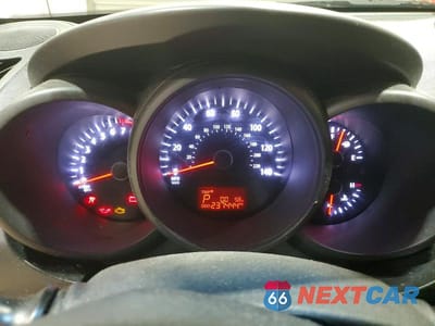 Zdjęcie 9 z 12 samochodu: 2012 KIA SOUL BASE VIN:KNDJT2A54C7477186 - miniatura