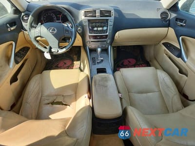 Zdjęcie 8 z 13 samochodu: 2007 LEXUS IS 250 BASE VIN:JTHBK262575039539 - miniatura