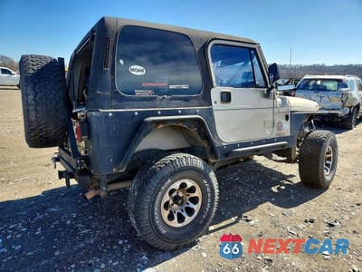 Trzecie zdjęcie samochodu z tyłu: 1993 JEEP WRANGLER / YJ SAHARA VIN:1J4FY49S1PP245075 - miniatura