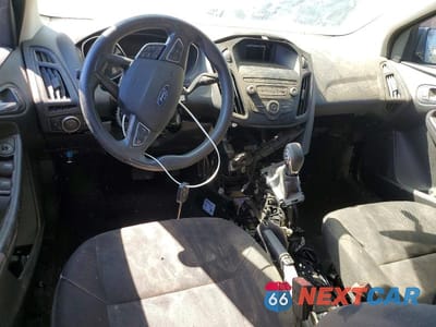 Zdjęcie 8 z 13 samochodu: 2018 FORD FOCUS SE VIN:1FADP3K27JL287548 - miniatura