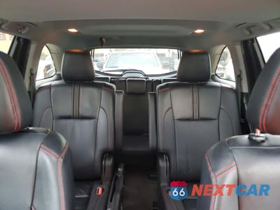 Zdjęcie 10 z 13 samochodu: 2019 TOYOTA HIGHLANDER SE VIN:5TDKZRFH4KS329848 - miniatura