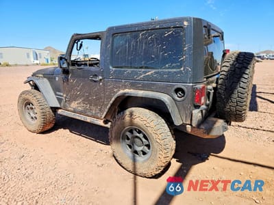 Drugie zdjęcie samochodu z przodu: 2017 JEEP WRANGLER SPORT VIN:1C4AJWAG8HL720480 - miniatura