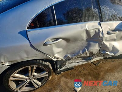 Zdjęcie 10 z 11 samochodu: 2021 MERCEDES-BENZ CLA 250 VIN:W1K5J4GB6MN191875 - miniatura