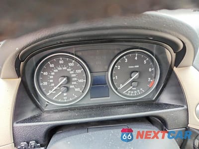 Zdjęcie 9 z 12 samochodu: 2013 BMW X1 XDRIVE28I VIN:WBAVL1C57DVR90158 - miniatura