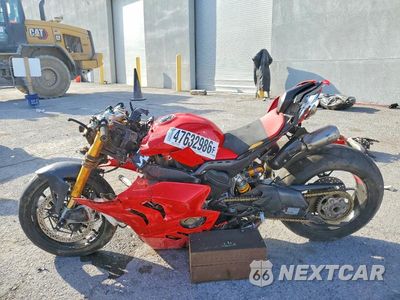 Trzecie zdjęcie samochodu z tyłu: 2024 DUCATI PANIGALE V4S VIN:ZDMDAGWW1RB009170 - miniatura