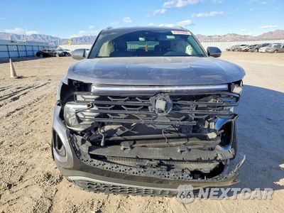 Piąte zdjęcie samochodu w środku: 2024 VOLKSWAGEN ATLAS CROSS SPORT SE VIN:1V2DE2CA8RC208527 - miniatura