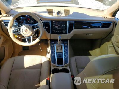 Zdjęcie 8 z 13 samochodu: 2017 PORSCHE MACAN VIN:WP1AA2A5XHLB01367 - miniatura