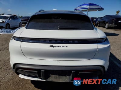 Zdjęcie 6 z 12 samochodu: 2024 PORSCHE TAYCAN VIN:WP0BB2Y18RSA65212 - miniatura