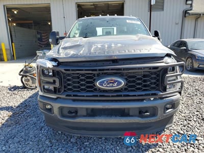 Piąte zdjęcie samochodu w środku: 2024 FORD F350 SUPER DUTY VIN:1FT8W3BN4REF72099 - miniatura