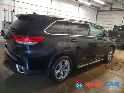 Trzecie zdjęcie samochodu z tyłu: 2017 TOYOTA HIGHLANDER HYBRID LIMITED PLATINUM VIN:5TDDGRFH1HS021723 - miniatura