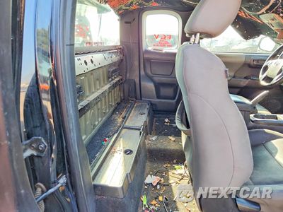 Zdjęcie 10 z 13 samochodu: 2017 TOYOTA TACOMA SR VIN:5TFRX5GN2HX098453 - miniatura