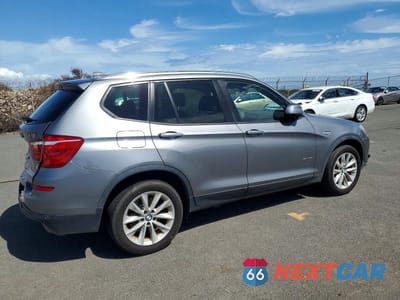 Trzecie zdjęcie samochodu z tyłu: 2017 BMW X3 SDRIVE28I VIN:5UXWZ7C31H0X42139 - miniatura