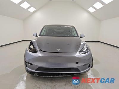 Piąte zdjęcie samochodu w środku: 2024 TESLA MODEL Y VIN:7SAYGDED4RF200253 - miniatura