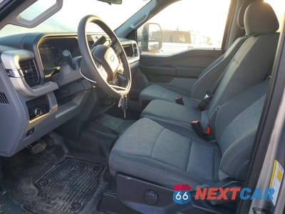 Zdjęcie 7 z 11 samochodu: 2024 FORD F350 SUPER DUTY VIN:1FT8W3DT9REC88639 - miniatura