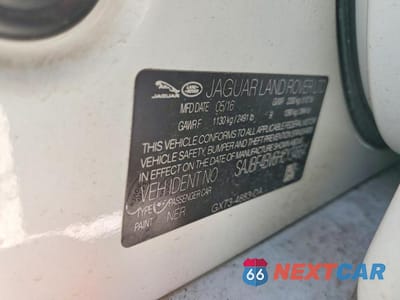 Zdjęcie 12 z 12 samochodu: 2017 JAGUAR XF R - SPORT VIN:SAJBF4BV6HCY34664 - miniatura