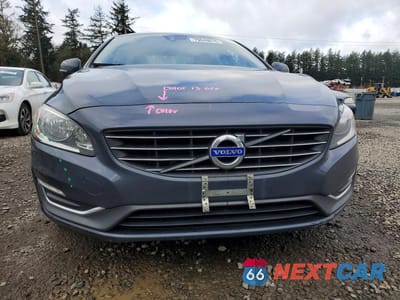 Piąte zdjęcie samochodu w środku: 2015 VOLVO S60 PREMIER VIN:YV140MFK0F1335273 - miniatura