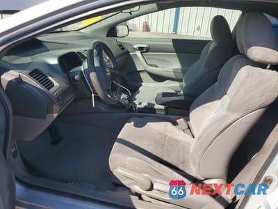 Zdjęcie 7 z 13 samochodu: 2008 HONDA CIVIC LX VIN:2HGFG12618H576718 - miniatura