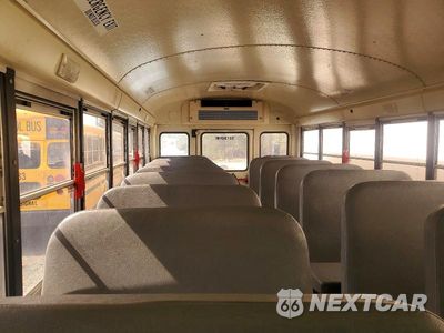 Zdjęcie 6 z 10 samochodu: 2015 IC CORPORATION CE SERIES SCHOOL - SCHOOL BUS VIN:4DRBUAAP3FB643496 - miniatura