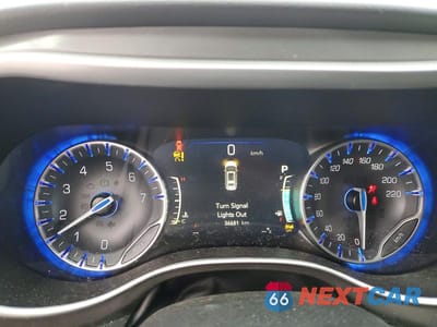 Zdjęcie 9 z 13 samochodu: 2025 CHRYSLER GRAND CARAVAN SXT VIN:2C4RC1ZG1SR611099 - miniatura