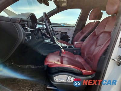 Zdjęcie 7 z 13 samochodu: 2019 PORSCHE MACAN VIN:WP1AA2A5XKLB02316 - miniatura