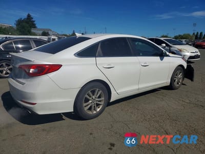 Trzecie zdjęcie samochodu z tyłu: 2017 HYUNDAI SONATA BASE VIN:5NPE24AF2HH489042 - miniatura