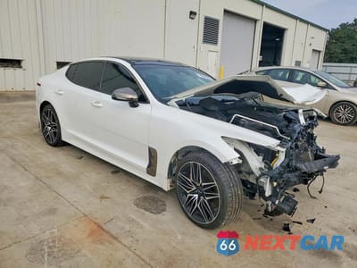 Czwarte zdjęcie samochodu z boku: 2022 KIA STINGER GT1 VIN:KNAE45LC9N6100449 - miniatura