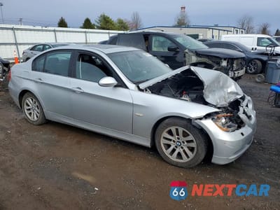 Czwarte zdjęcie samochodu z boku: 2006 BMW 325 I VIN:WBAVB13506PT23281 - miniatura