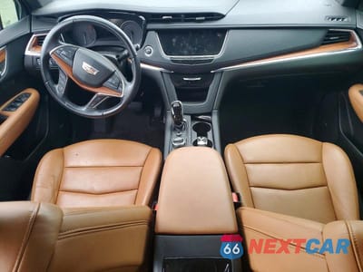 Zdjęcie 8 z 12 samochodu: 2021 CADILLAC XT5 PREMIUM LUXURY VIN:1GYKNCR47MZ115806 - miniatura