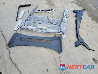 Zdjęcie 12 z 12 samochodu: 2025 TESLA MODEL Y VIN:7SAYGDEEXSA363551 - miniatura