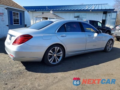 Trzecie zdjęcie samochodu z tyłu: 2015 MERCEDES-BENZ S 550 VIN:WDDUG8CB5FA138473 - miniatura