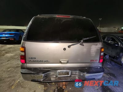 Zdjęcie 6 z 14 samochodu: 2001 GMC YUKON XL K1500 VIN:1GKFK16T41J308154 - miniatura