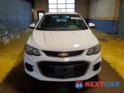 Piąte zdjęcie samochodu w środku: 2017 CHEVROLET SONIC VIN:1G1JG6SH4H4170879 - miniatura