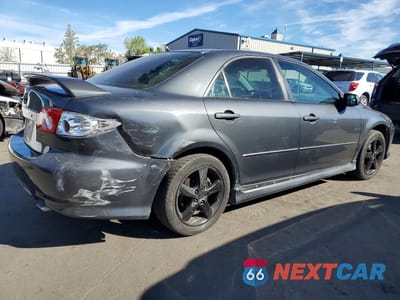 Trzecie zdjęcie samochodu z tyłu: 2004 MAZDA 6 S VIN:1YVHP80D545N58770 - miniatura